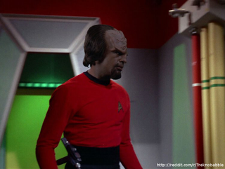 Illustration for article titled The Star Trek: TNG crew looks amazing in Original Series uniforms